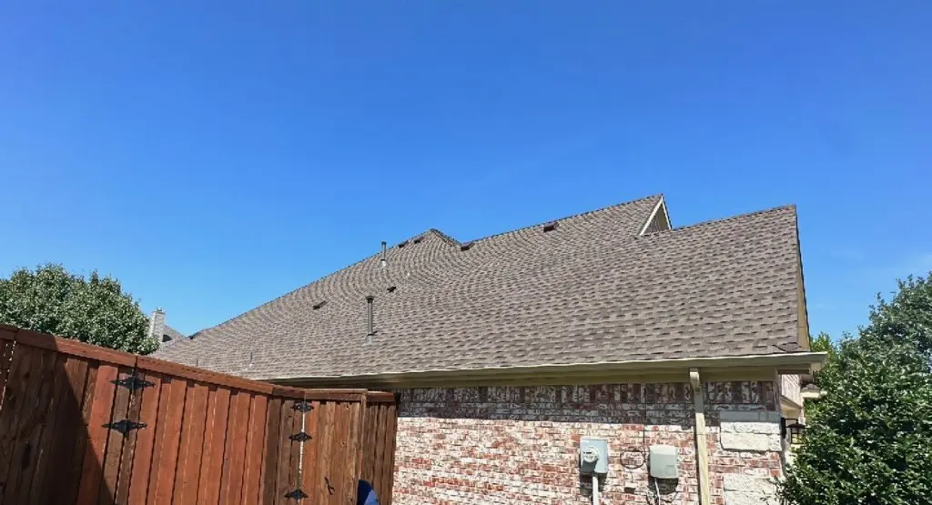 Completed roof replacement project in Willowbrook